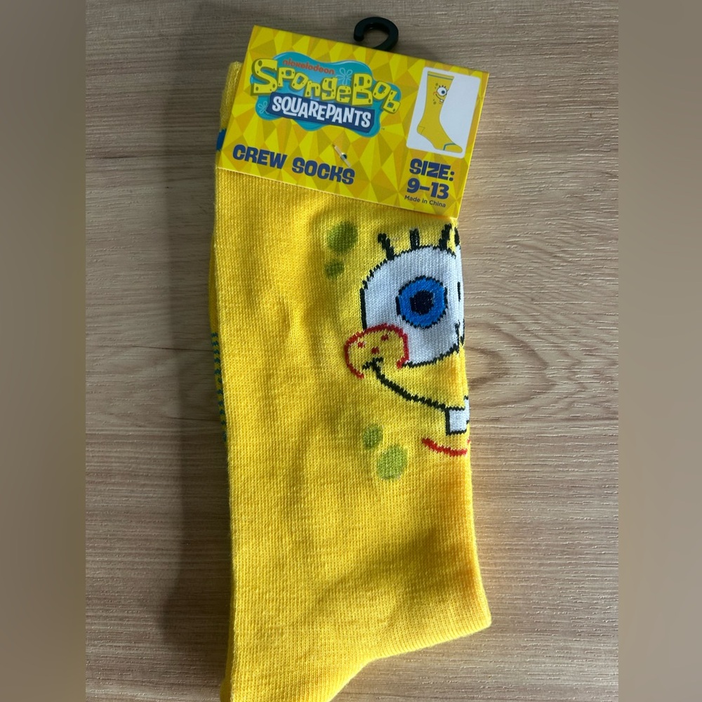 🤑✌🏾SOLD🤑 SpongeBob SquarePants Yellow and Blue Crew Socks